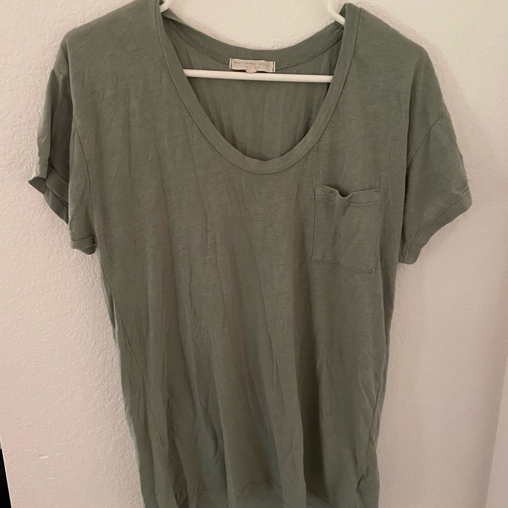 Urban outfitters basic tee